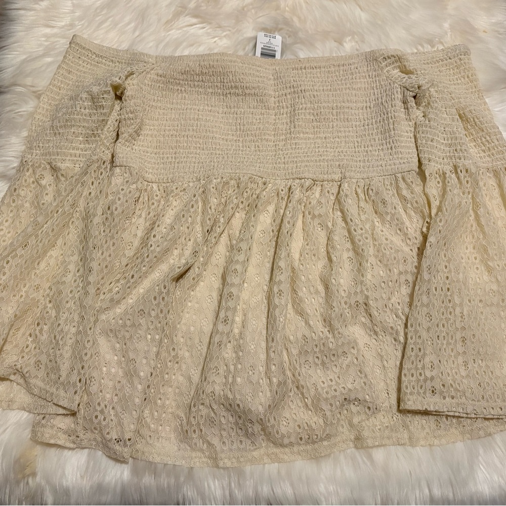 NWT Torrid 2 Cream Eyelet Smocked Off-Shoulder Skirt